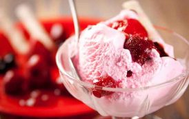 آيس كريم الفراولة صحي وسريع