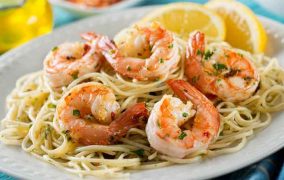 باستا الجمبري بزبدة الثوم