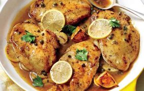 ستيك الدجاج بالزعتر والليمون في الفرن