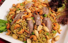 فريكة بلحم الغنم والمكسرات