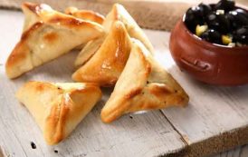 فطائر السبانخ بالجبنة