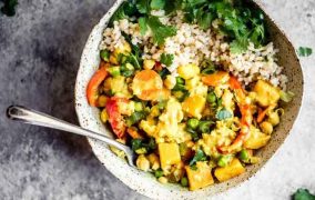 كاري اليقطين مع الأرز البني