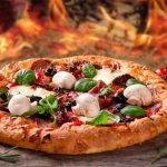 دراسة : البيتزا والفطائر تسرّع في تقدم السن