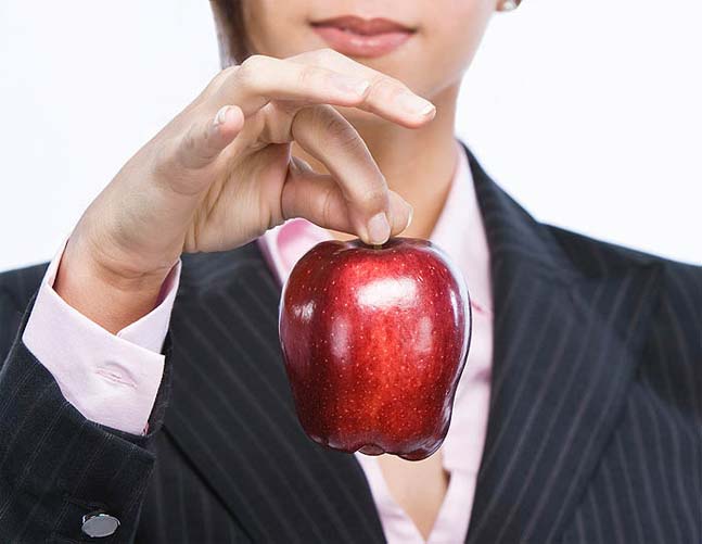 تفاحة كل يوم تقلل خطر الإصابة بمرض