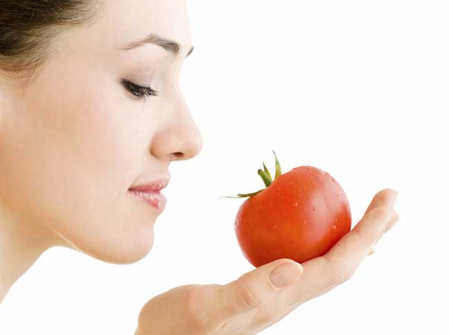 الطماطم لبشرة أكثر نضارة و إشراقة