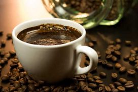 ما علاقة القهوة بضغط الدم؟