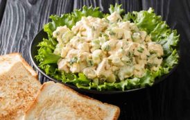 سلطة الدجاج بالزبادي