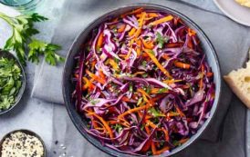 سلطة الملفوف والجزر