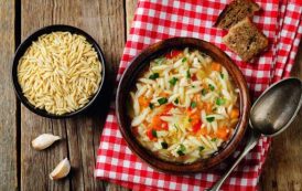 شوربة لسان العصفور بالخضار