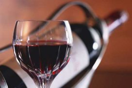 كأس من النبيذ يوميا قد تسبب السرطان