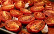 الطماطم المطبوخة تساعد في الحد من أمراض القلب أكثر من الطازجة