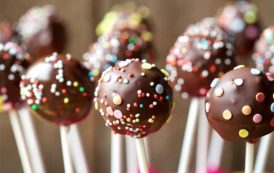 عمل الكيك بوبس وتزيينه