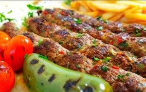 ‎ ‎كباب حلبي بالصنوبر