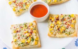 التوست الحار بالجبن والذرة