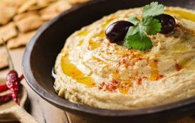 الحمص بالطحينة