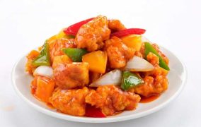 السمك مع صوص التشيلي الحار على الطريقة الصينية