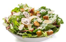 سلطة الخس بالمايونيز والتوست