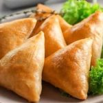 عمل-عجينة-سمبوسه
