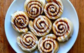 معجنات بالقرفة والسكر