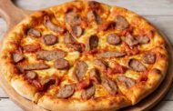 البيتزا بالسوسيس
