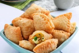 سمبوسة بالخضار و الجبن