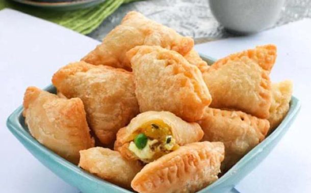 سمبوسة بالخضار و الجبن