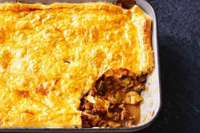 فطيرة اللحم بالعجين على الطريقة السعودية